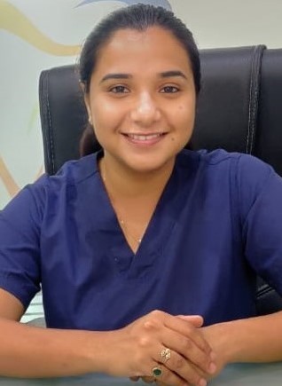 lady dentist in Pimpri-Chinchwad